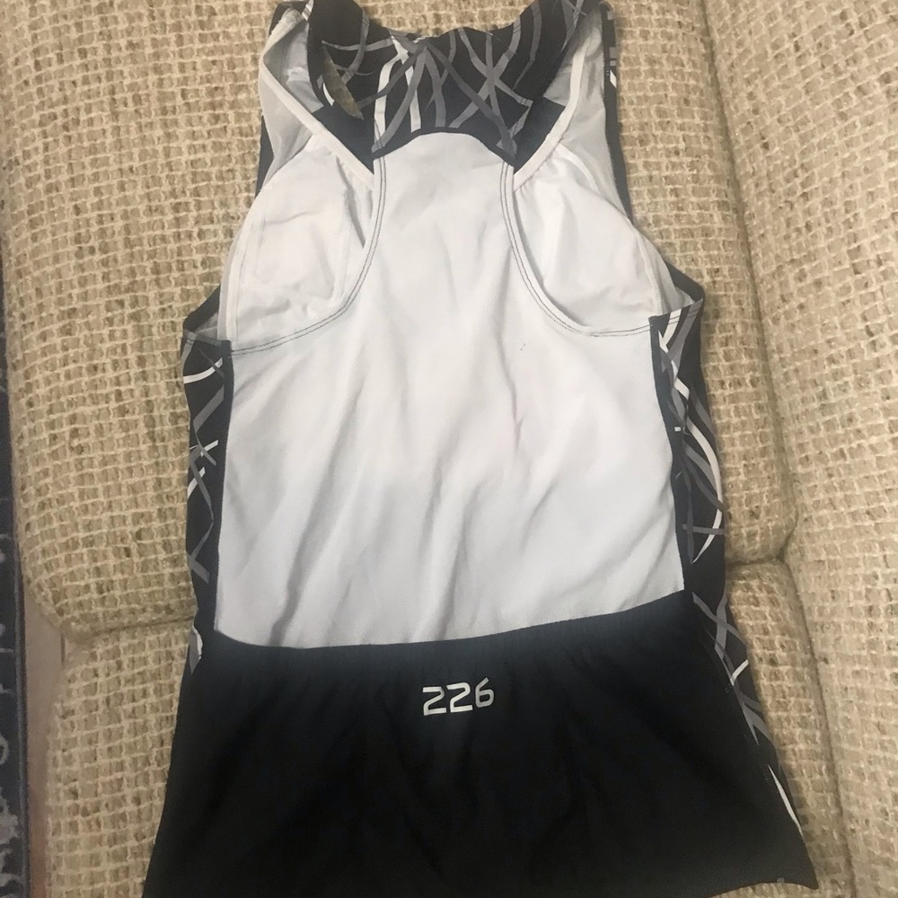 Ladies cycling wear